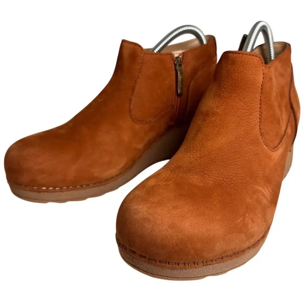 Dansko Women's Ankle Boots in Tan - Picture 11 of 15